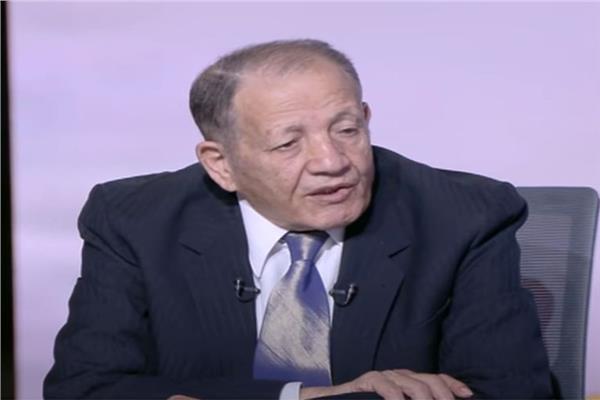  اللواء محمود طلحة المدير الأسبق لكلية القادة والأركان