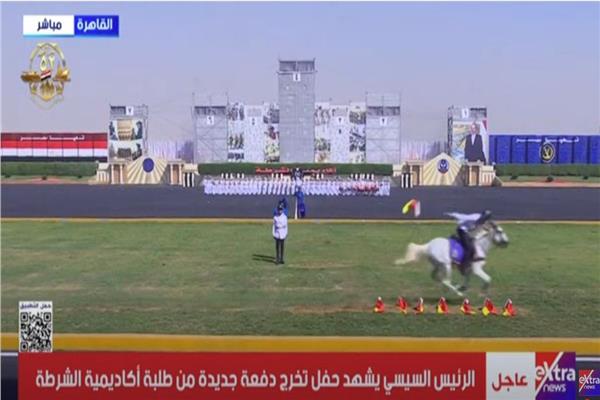 طلاب وخريجى كلية الشرطة