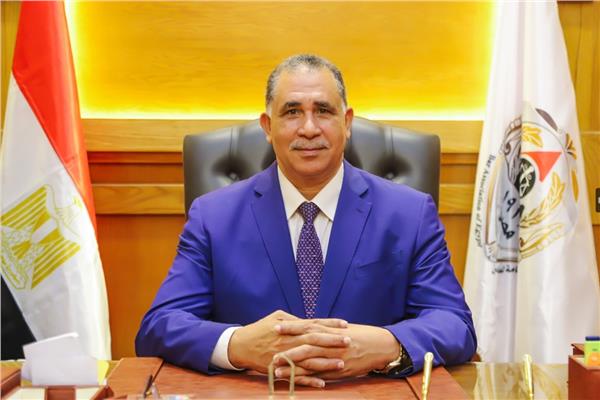 عبد الحليم علام نقيب المحامين