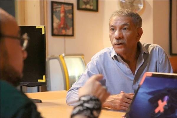سيد رجب فى مشهد من مسلسل «لينك»