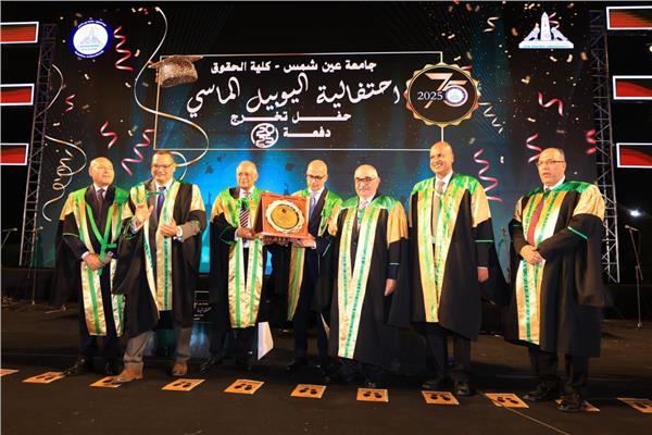 حقوق عين شمس تُكرم رئيس هيئة قضايا الدولة