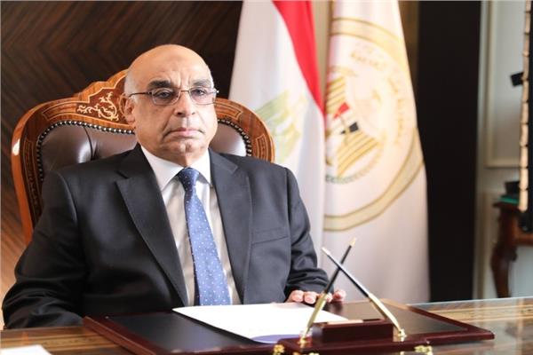  المستشار عدنان فنجري