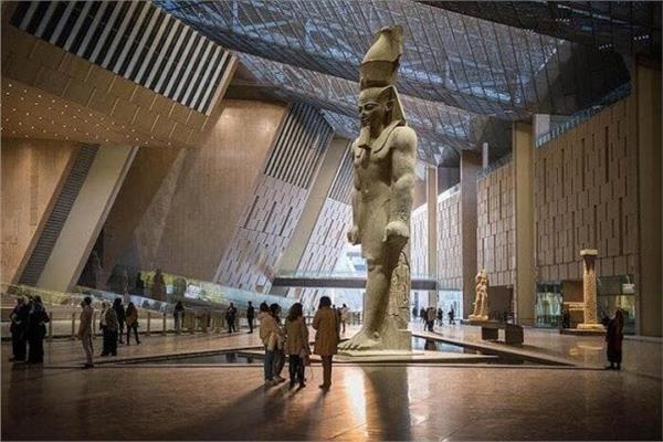  المتحف المصري الكبير