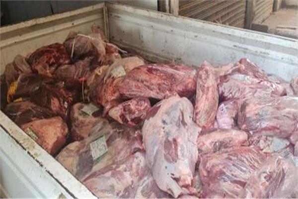 ضبط 52 طن لحوم مجهولة المصدر