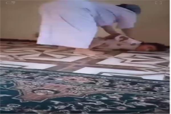 كشف ملابسات فيديو اعتداء سيدة على طفلة من ذوي الاحتياجات الخاصة بالإسماعيلية