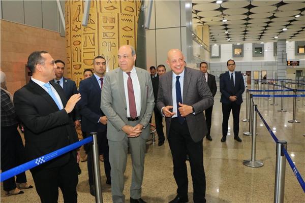 الدكتور سامح الحفني وزير الطيران المدني