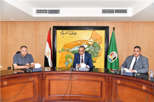 خلال الاجتماع
