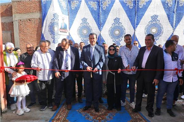 محافظ دمياط يفتتح محطة رفع صرف صحي النجارين بكفر البطيخ 