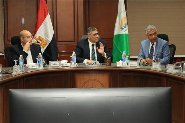 خلال اللقاء