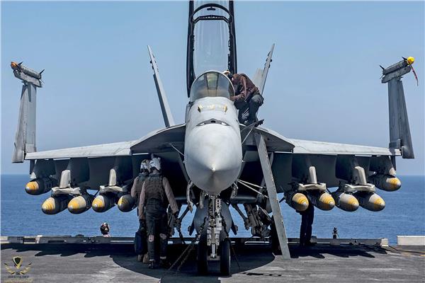 طائرة F/A-18E/F سوبر هورنت