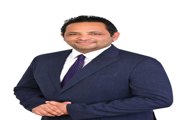الكابتن طيار أحمد الجابري يتعهد بخدمة الوطن