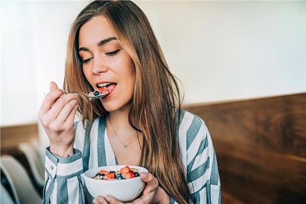 أطعمة تبدو صحية على قلبك 