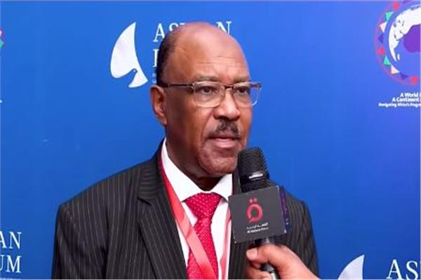 محيي الدين سالم أحمد وزير الخارجية والتعاون الدولي السوداني