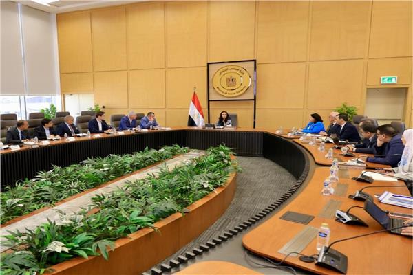 وزيرة التضامن الاجتماعي خلال اللقاء