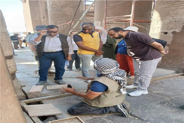 مدير عام آثار أسوان يتفقد أعمال البعثة الألمانية 