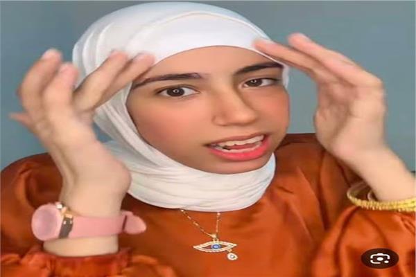  علياء قمرون  