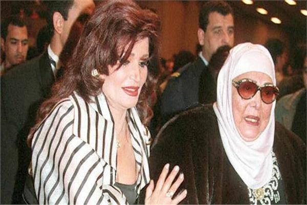 الفنانة  نجوى فؤاد و تحية كاريوكا