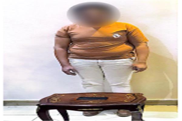 ضبط شخص بالدقهلية استخدم تطبيقًا هاتفيًا للترويج لممارسة أعمال منافية للآداب مقابل مبالغ مالية