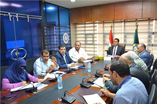 نائب محافظ الدقهلية يستعرض أعمال جهاز تنمية المشروعات الصغيرة