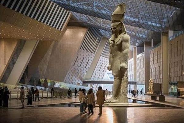 قبل الافتتاح الكبير
