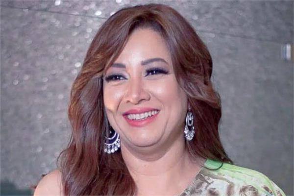الفنانة انتصار