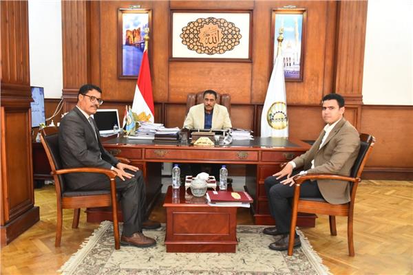 محافظ مطروح