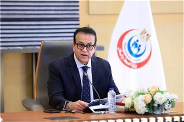 خالد عبدالغفار وزير الصحة والسكان