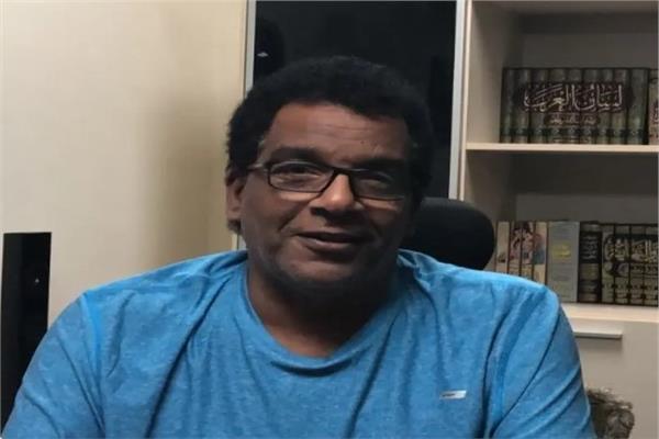 المؤلف الراحل أحمد عبد الله
