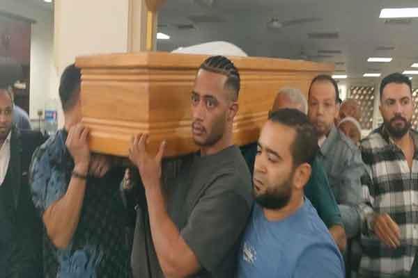 جنازة والد محمد رمضان 