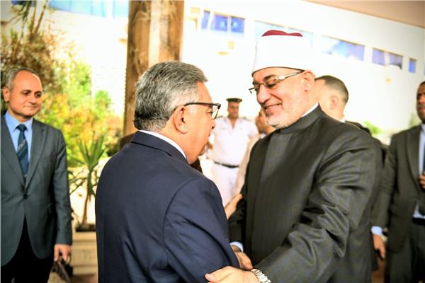 اللواء طارق مرزوق و الدكتور نظير عيّاد، جانب من الاستقبال