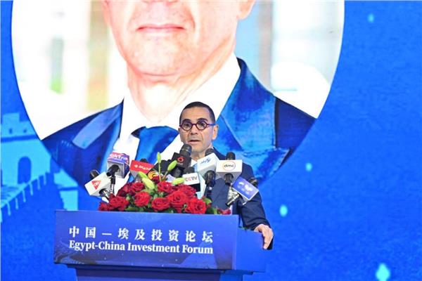 المهندس حسن الخطيب وزير الاستثمار والتجارة الخارجية