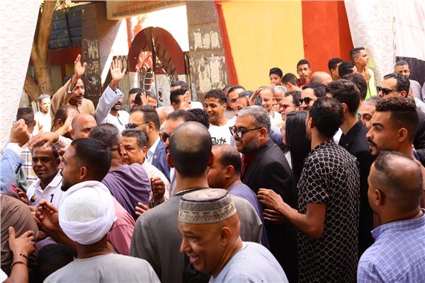 إقبال على عملية الإقتراع فى الأقصر
