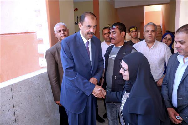 محافظ سوهاج يتفقد لجان  المراغة وطما
