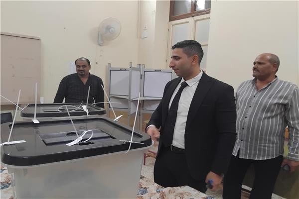 غلق صناديق الاقتراع بأسيوط 
