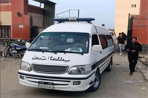 لحظة خروج جثمان الفنان إسماعيل الليثي