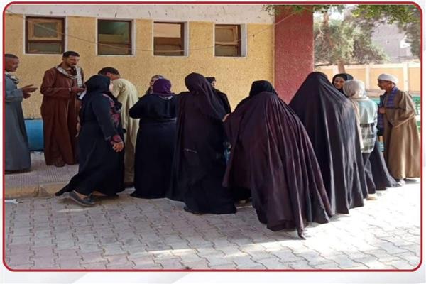 حضور نسائي لافت في طهطا وجهينة باليوم الثاني للانتخابات