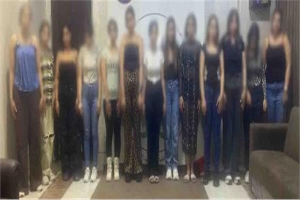 القبض على 13 سيدة لقيامهن بممارسة الأعمال المنافية للآداب بمقابل مالى بالقاهرة