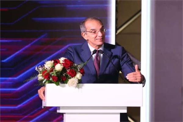 الدكتور عمرو طلعت وزير الاتصالات وتكنولوجيا المعلومات