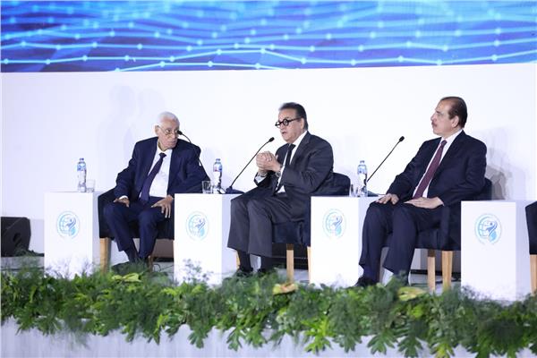 صورة خلال المؤتمر