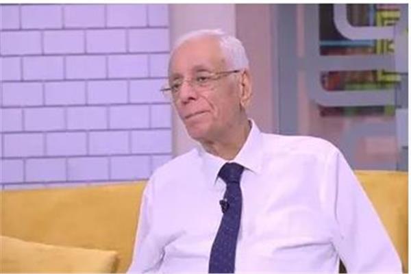 الدكتور حسام موافي، أستاذ طب الحالات الحرجة بـ كلية طب قصر العيني