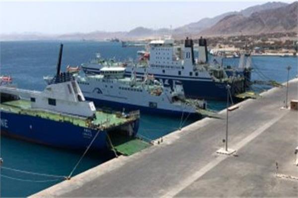 سفن بميناء البحر الاحمر