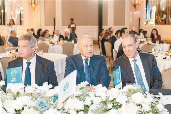 بدر عبد العاطى وأحمد أبو الغيط وخالد عبد العزيز خلال الاحتفالية
