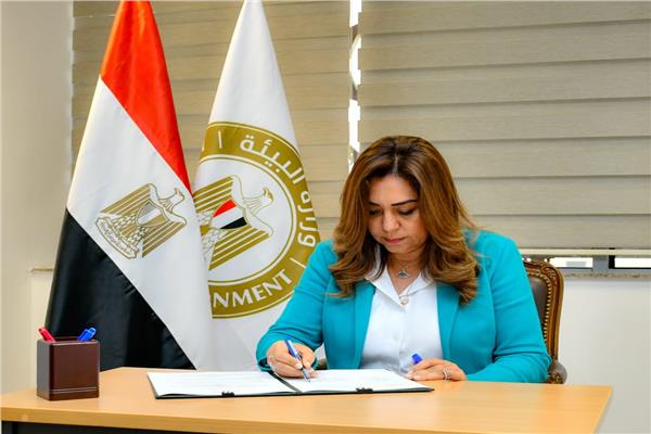 الدكتورة منال عوض وزيرة التنمية المحلية