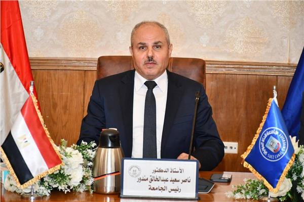 الدكتور ناصر مندور، رئيس جامعة قناة السويس