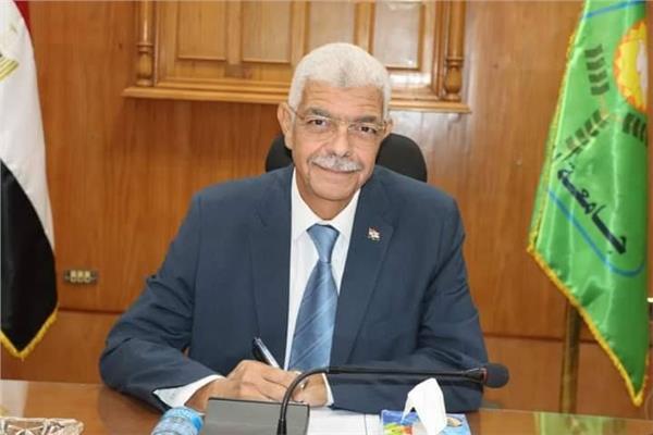 الدكتور أحمد القاصد