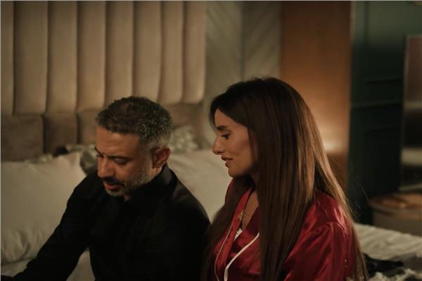 أحداث الحلقة السابعة من مسلسل "ورد وشوكولاتة"