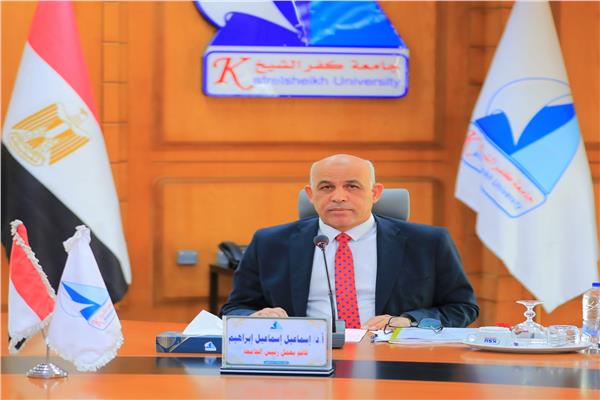 الدكتور إسماعيل إسماعيل إبراهيم