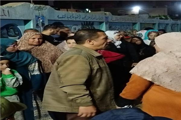 اقبال المواطنين على صناديق الانتخاب بقري مركز قويسنا