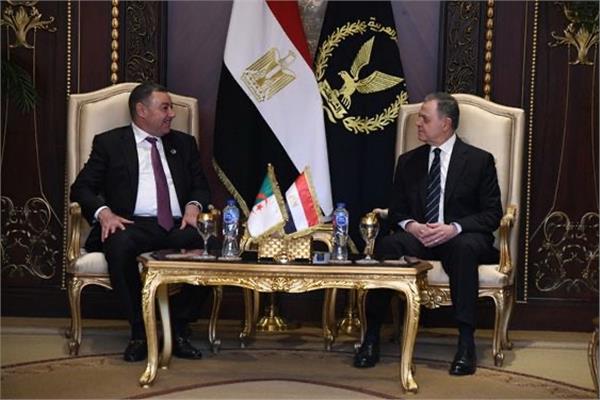  اللواء محمود توفيق  وزير الداخلية -  ووزير الداخلية والجماعات المحلية والنقل بالجمهورية الجزائرية