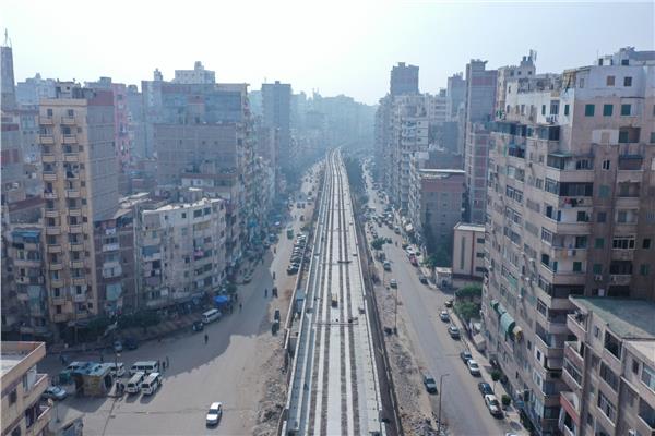 تركيب الكمرات وأعمال المرحلة الأولى لمترو الإسكندرية     